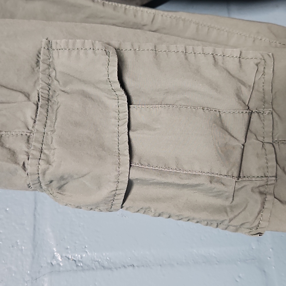 GAP Kids Olive Green Cargo Pants - Picture 3 of 7